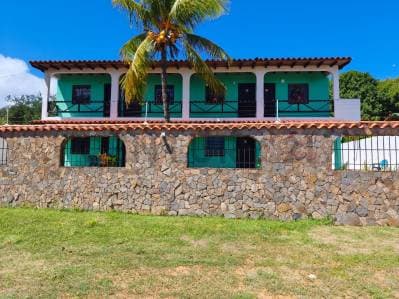 POSADA EN VENTA EN LA AVENIDA 31 DE JULIO SECTOR EL TIRANO